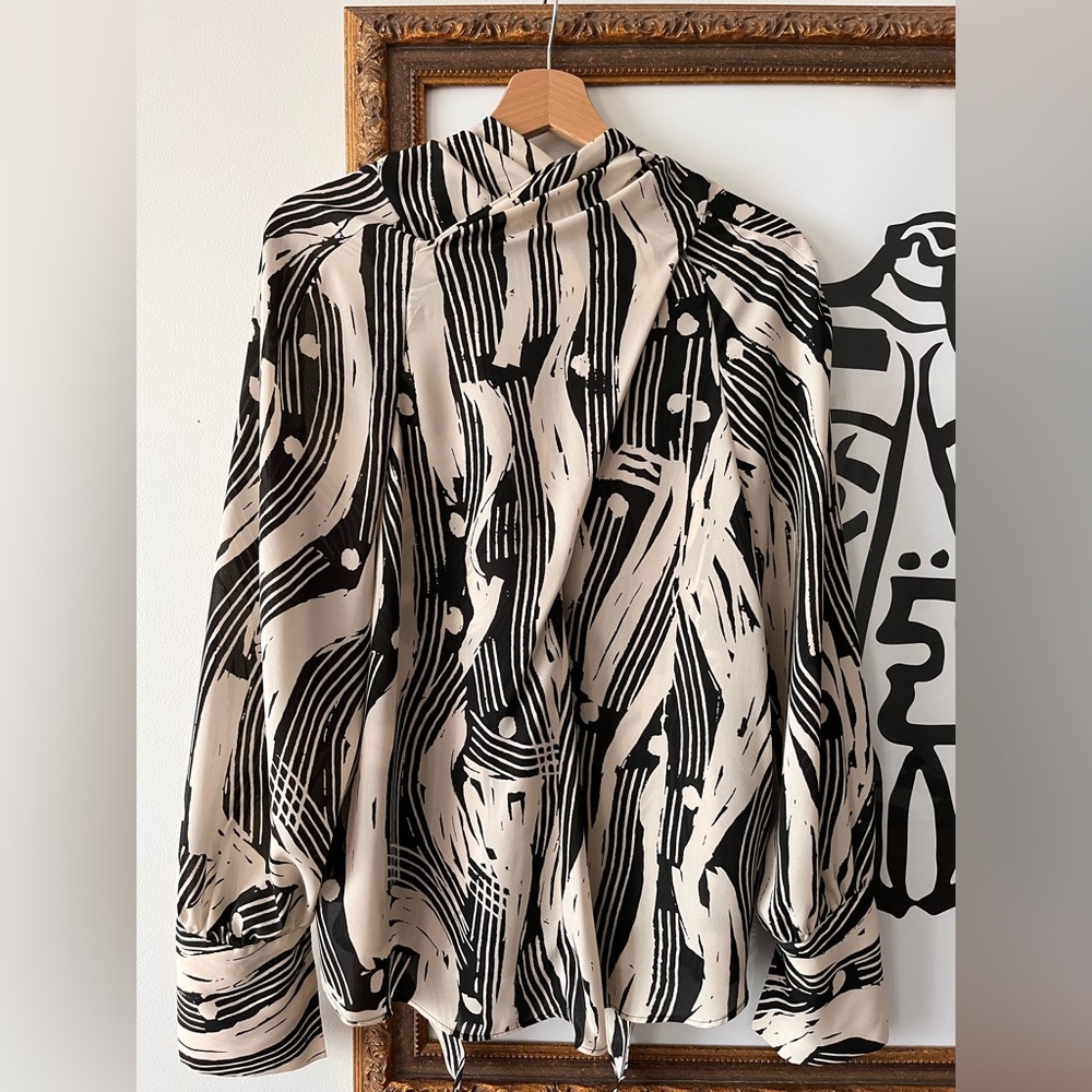 Zara Black and Cream Blouse